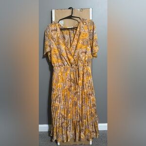 Chic Paisley Wrap Midi Dress in Mustard